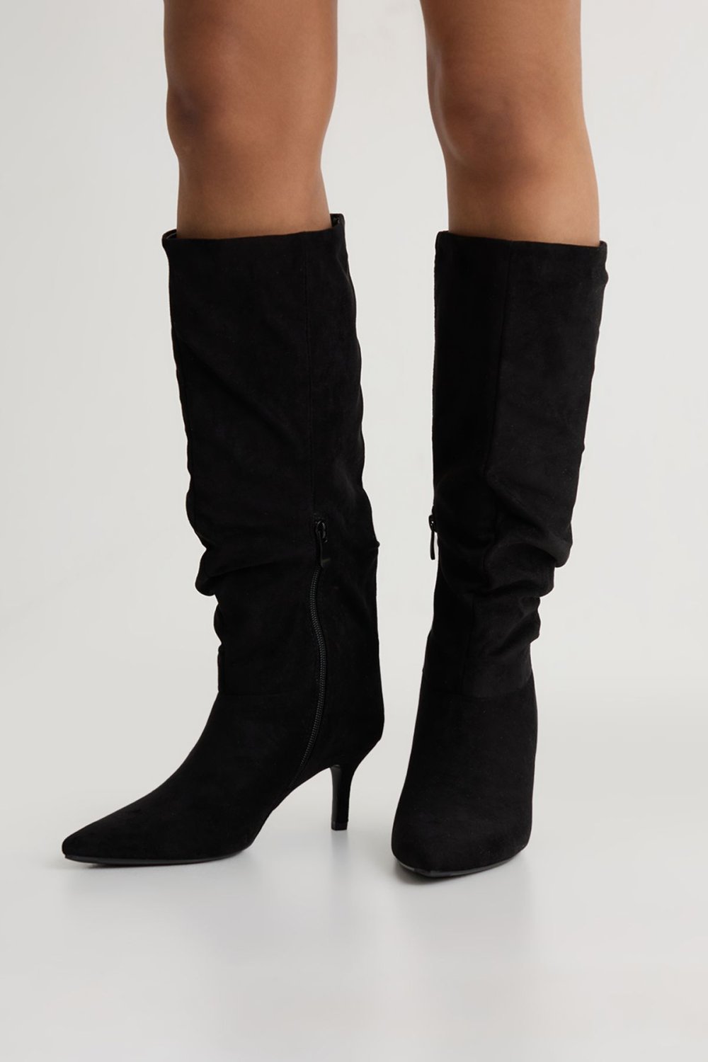 Mid-heel knee-high boots