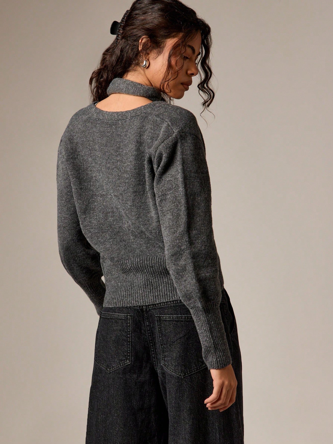 Cardigan en grosse maille avec écharpe