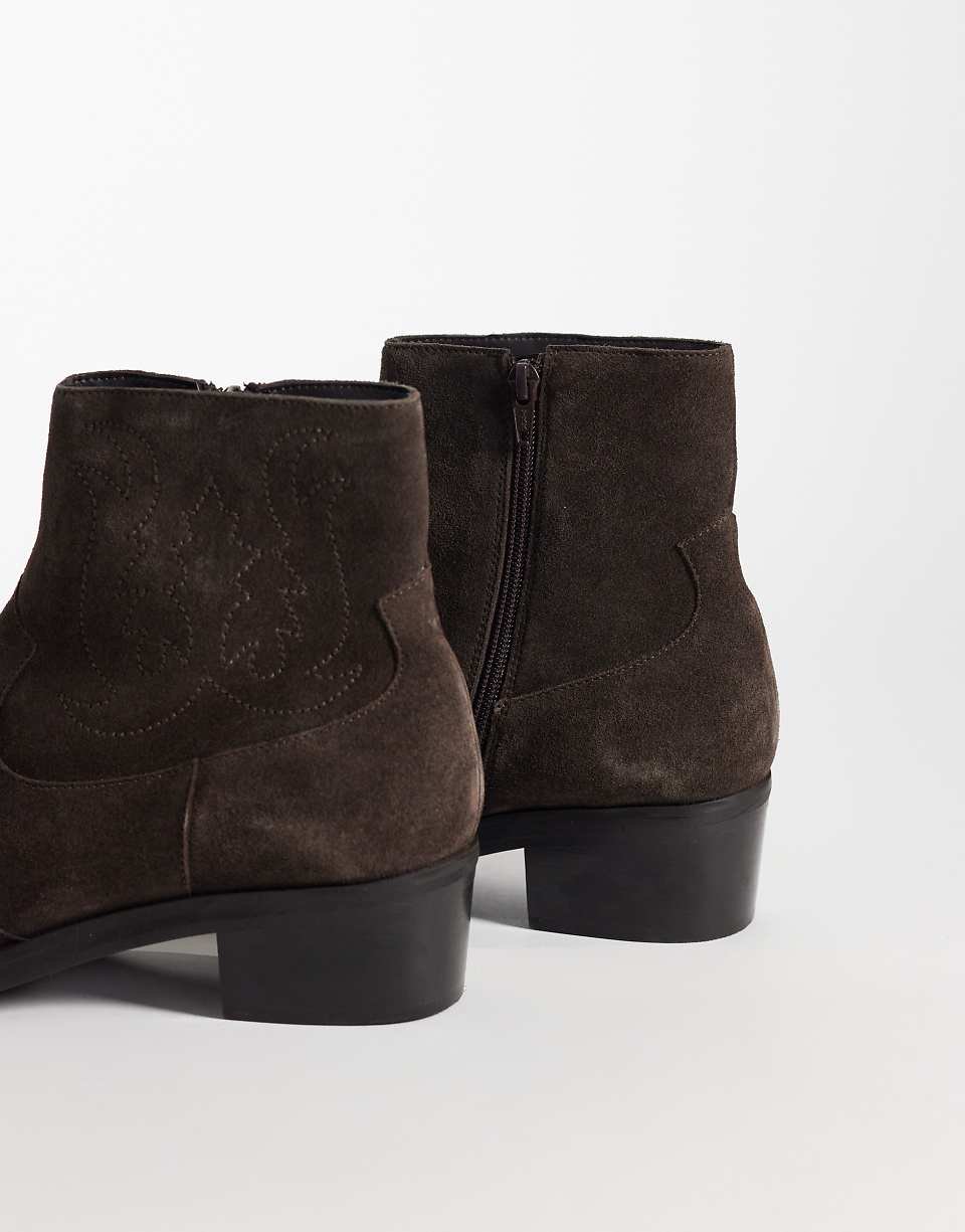 Bottines western en daim à talon cubain