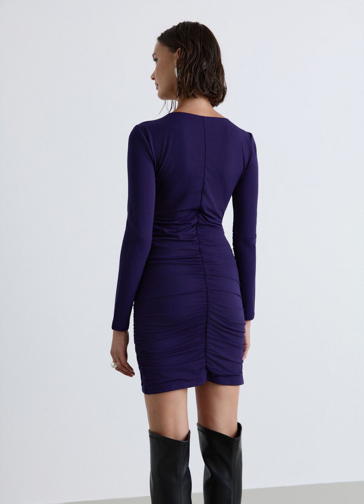Robe courte drapée unie