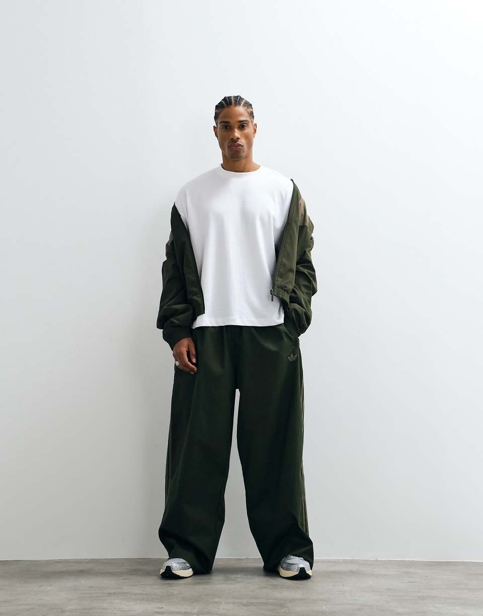 Pantalon en sergé kaki foncé