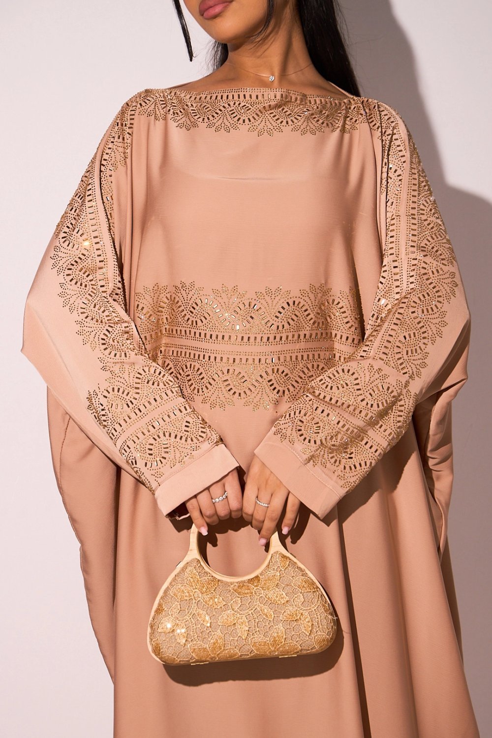 Abaya satinée à empiècement doré beige orangé