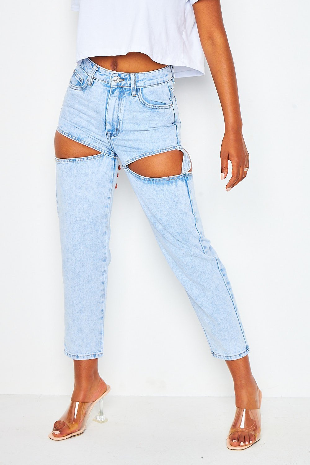 Jean mom ajouré aux cuisses bleu clair