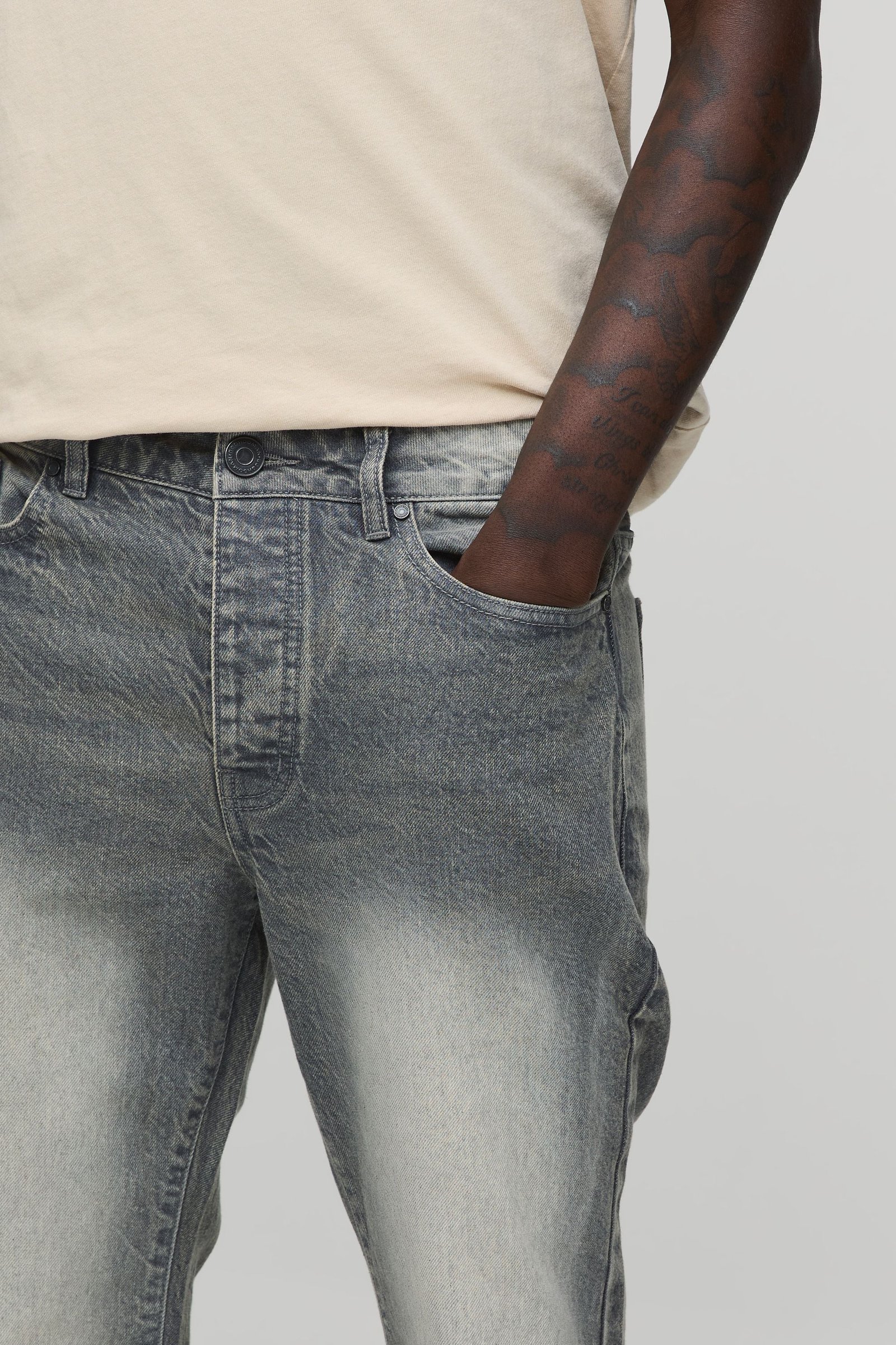 Basic slim flare jeans