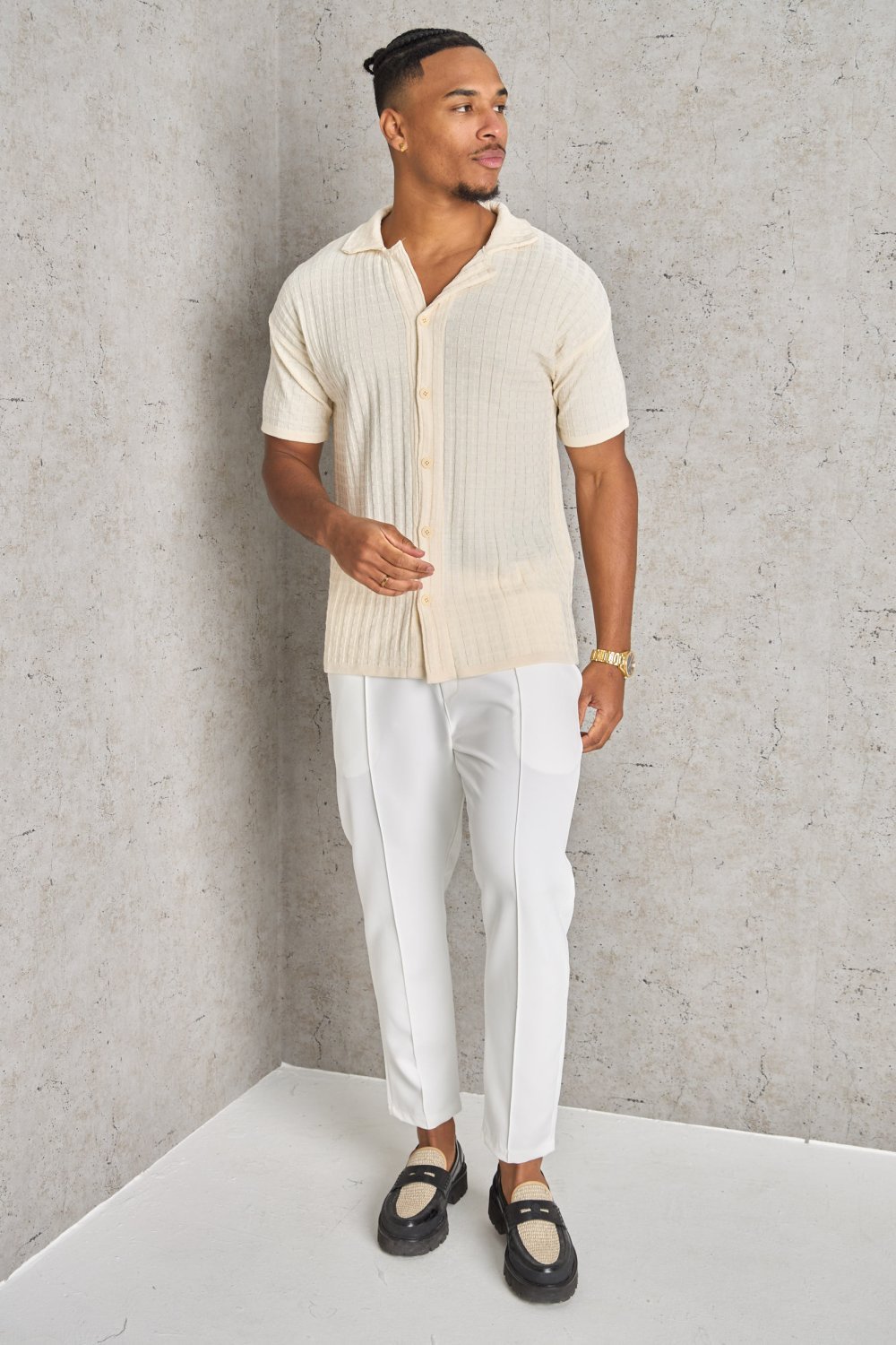 Beige short-sleeved check shirt