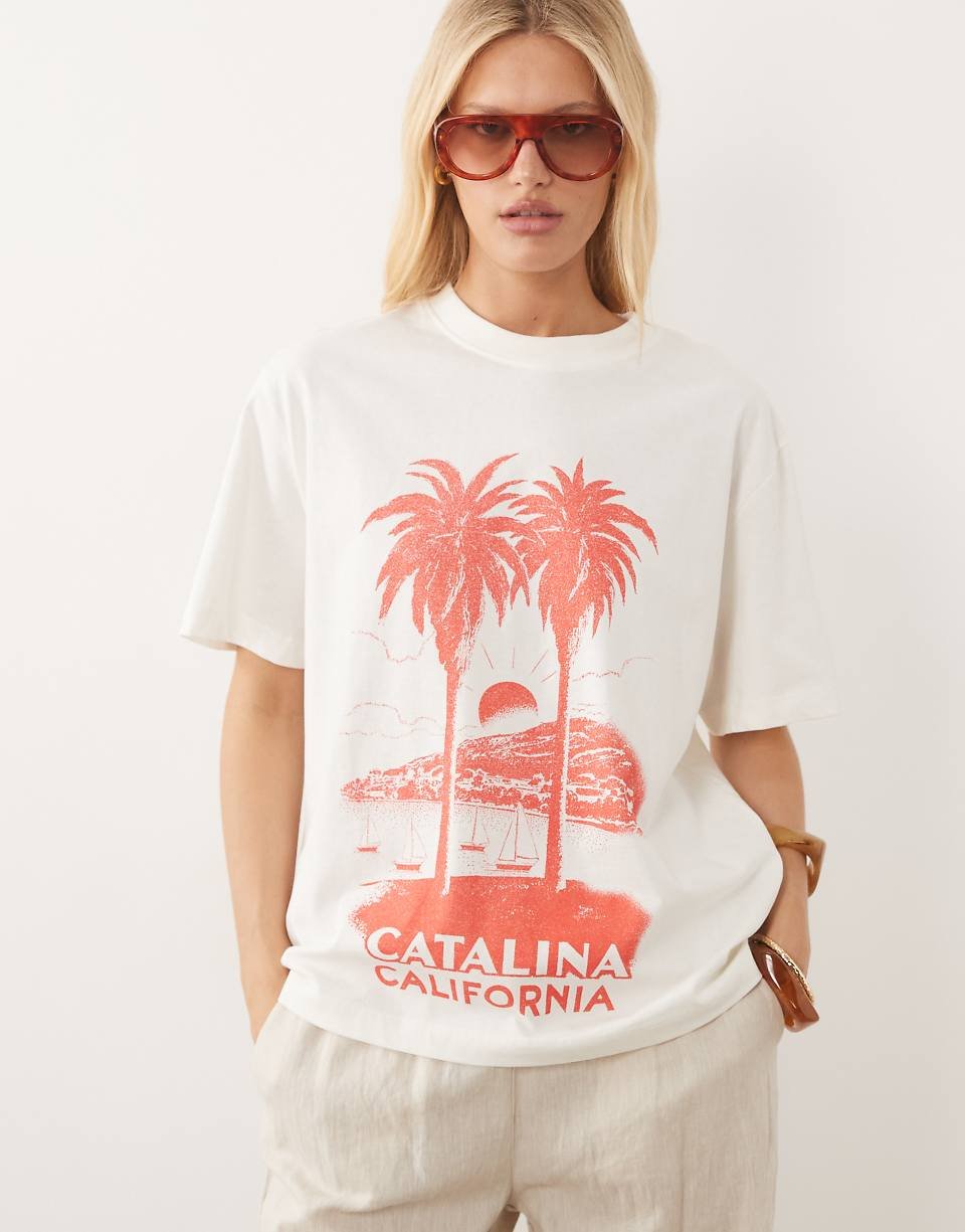 Oversized t-shirt with Catalina graphic print - Cream