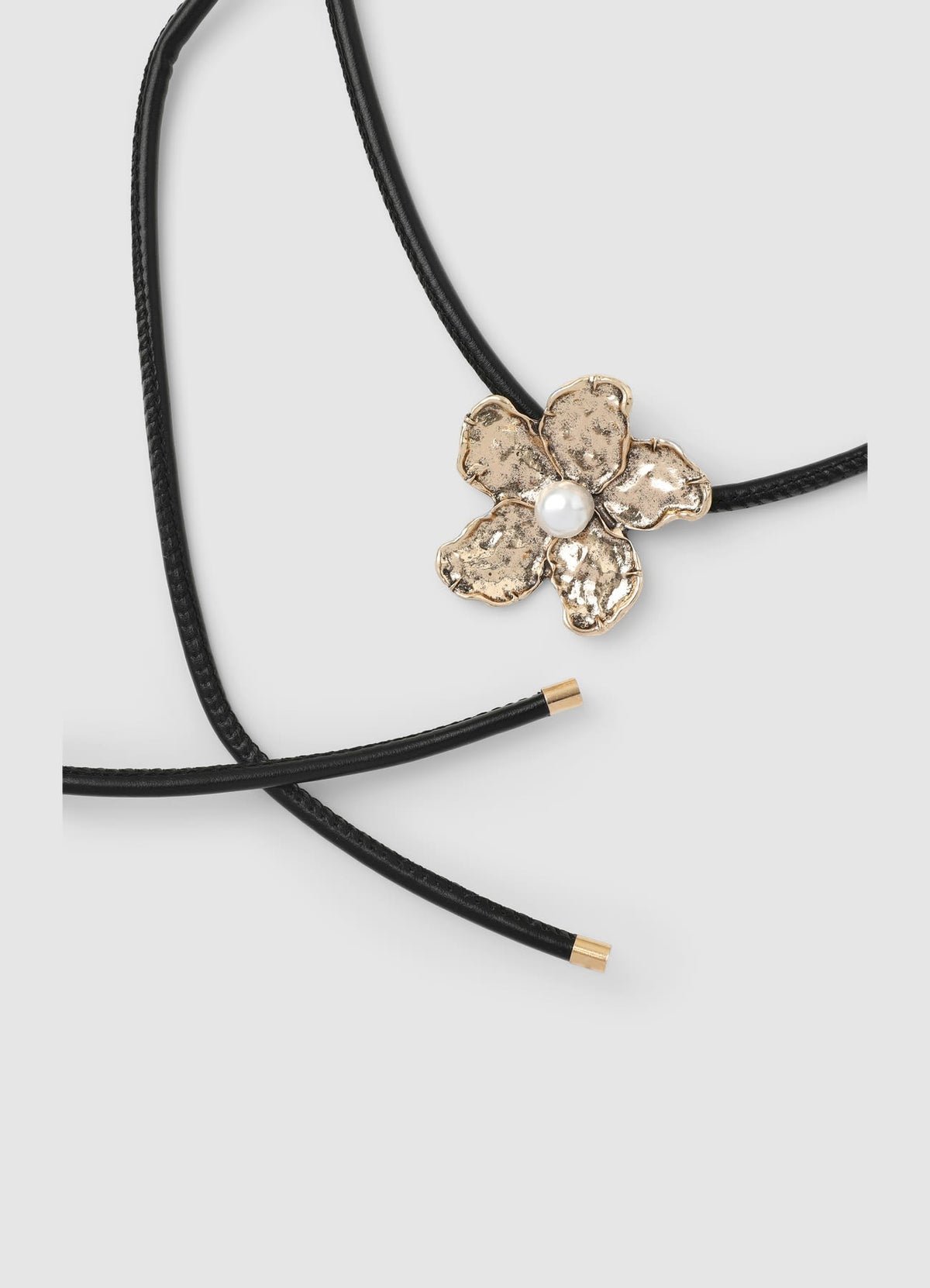 Collier choker à fleur métallique