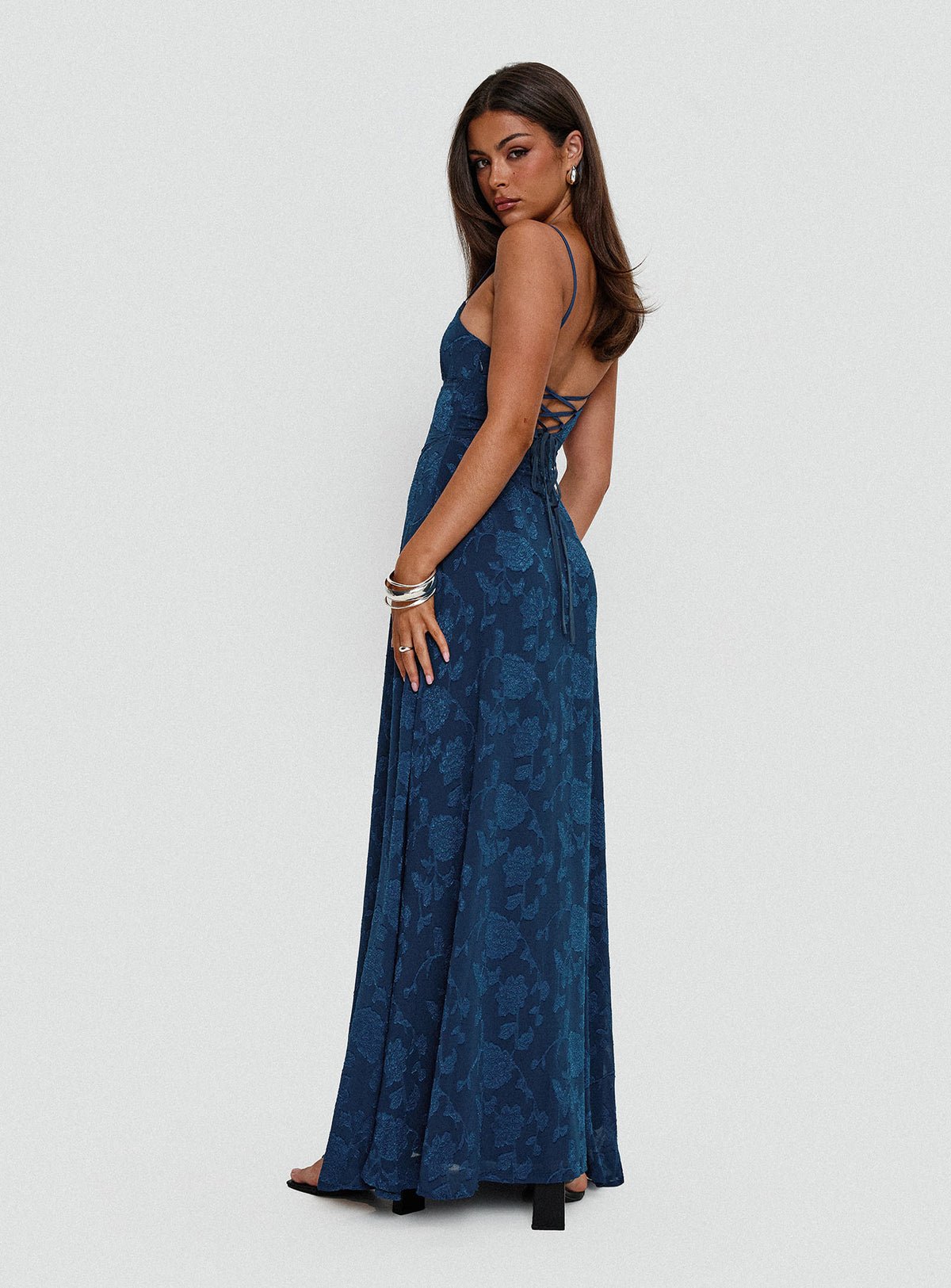 Robe twila m3echba m3qda mn lor