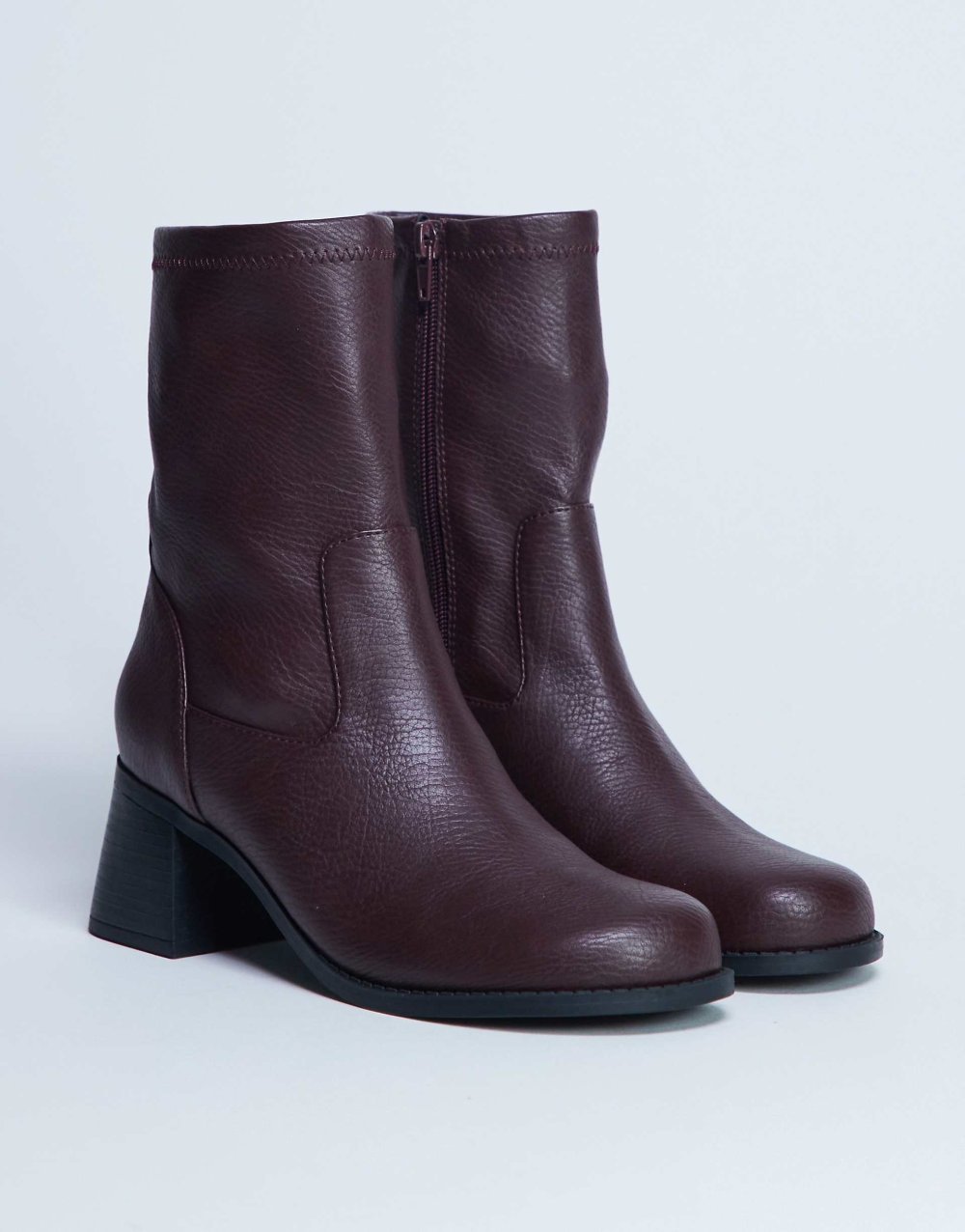 Square heel faux leather ankle boots in burgundy