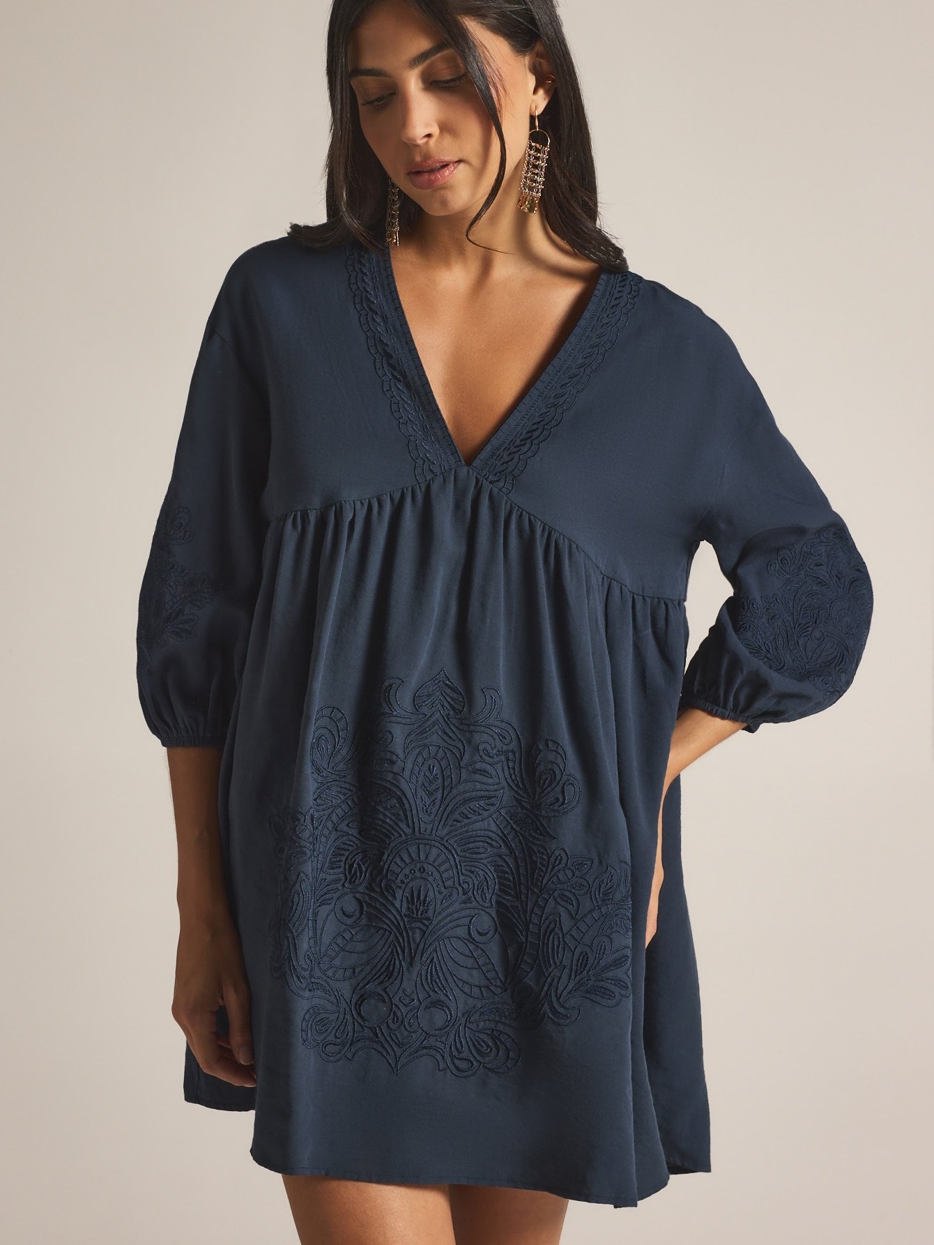 Robe mini bohème mtarrza b col V babydoll