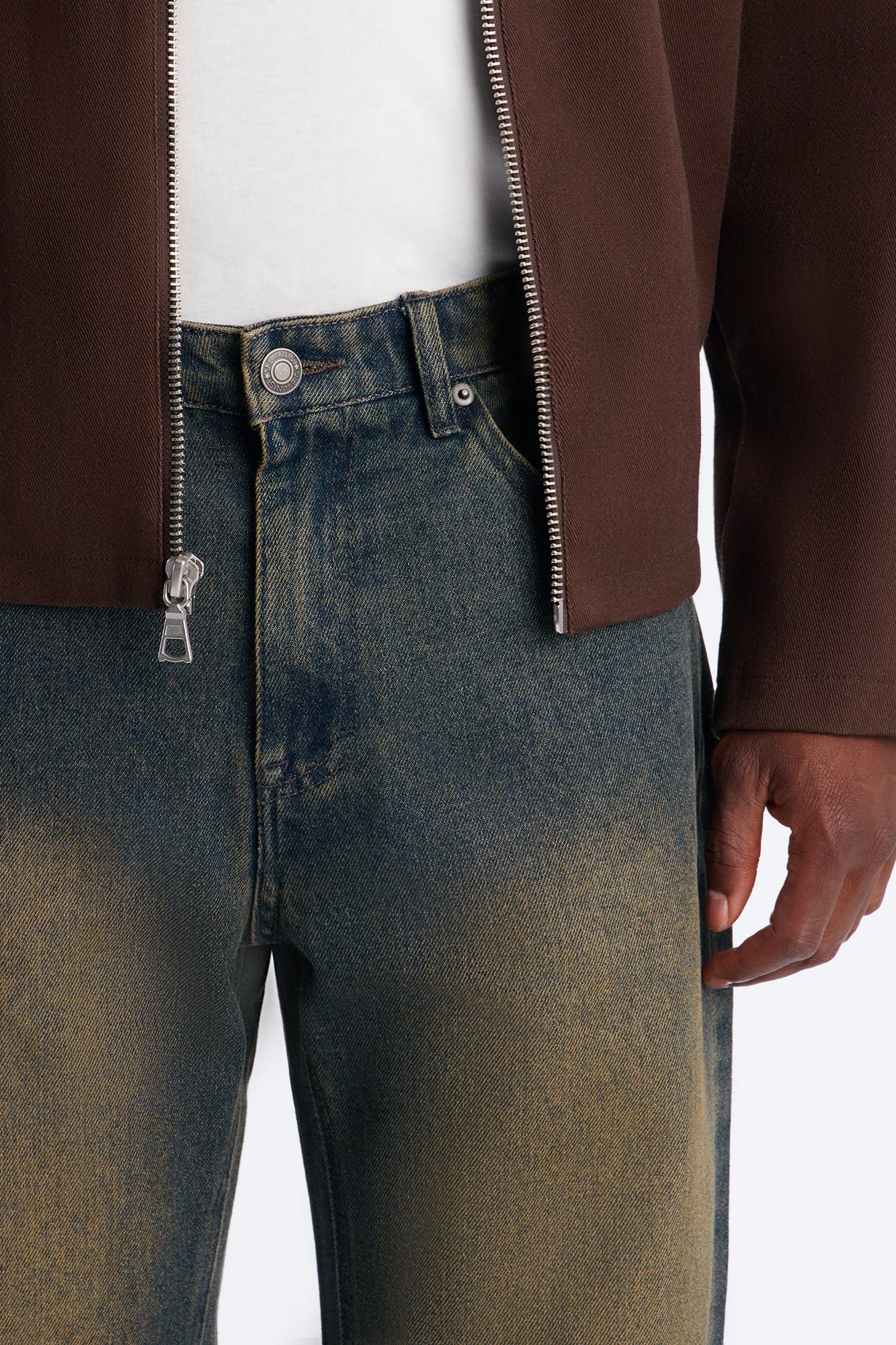 Straight rigid jean