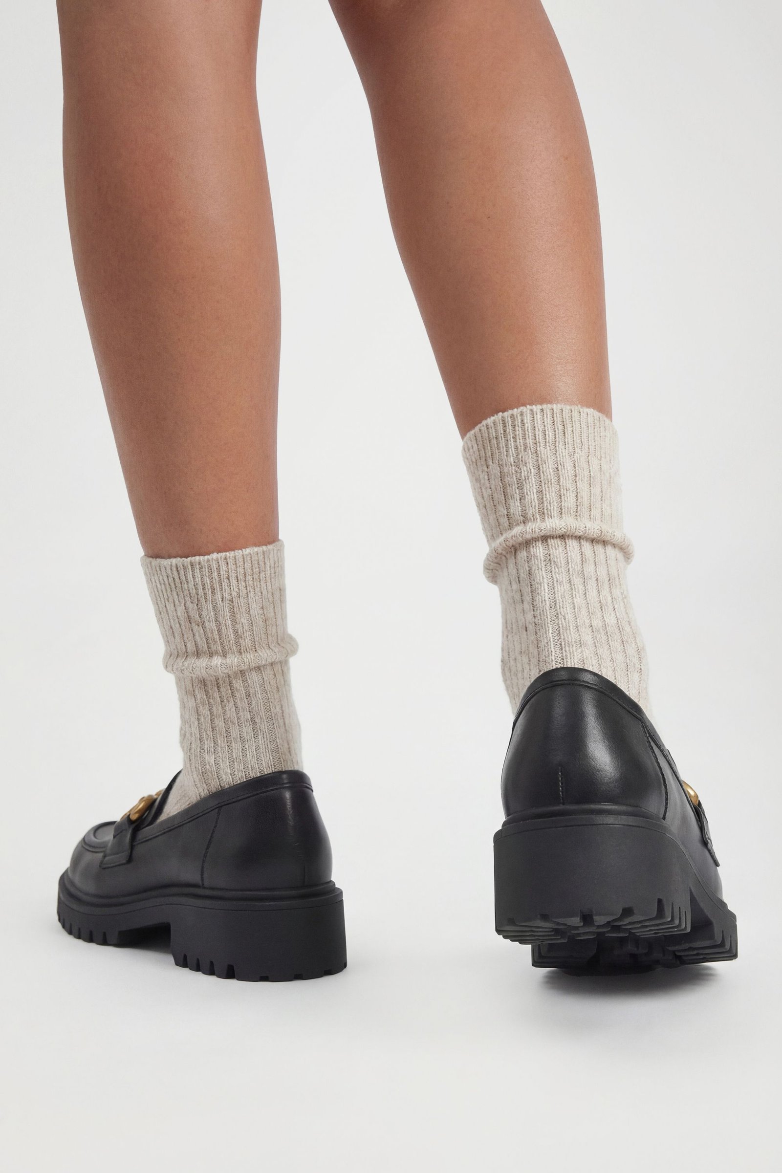 Mocassins b silsila ghlida - Pied large