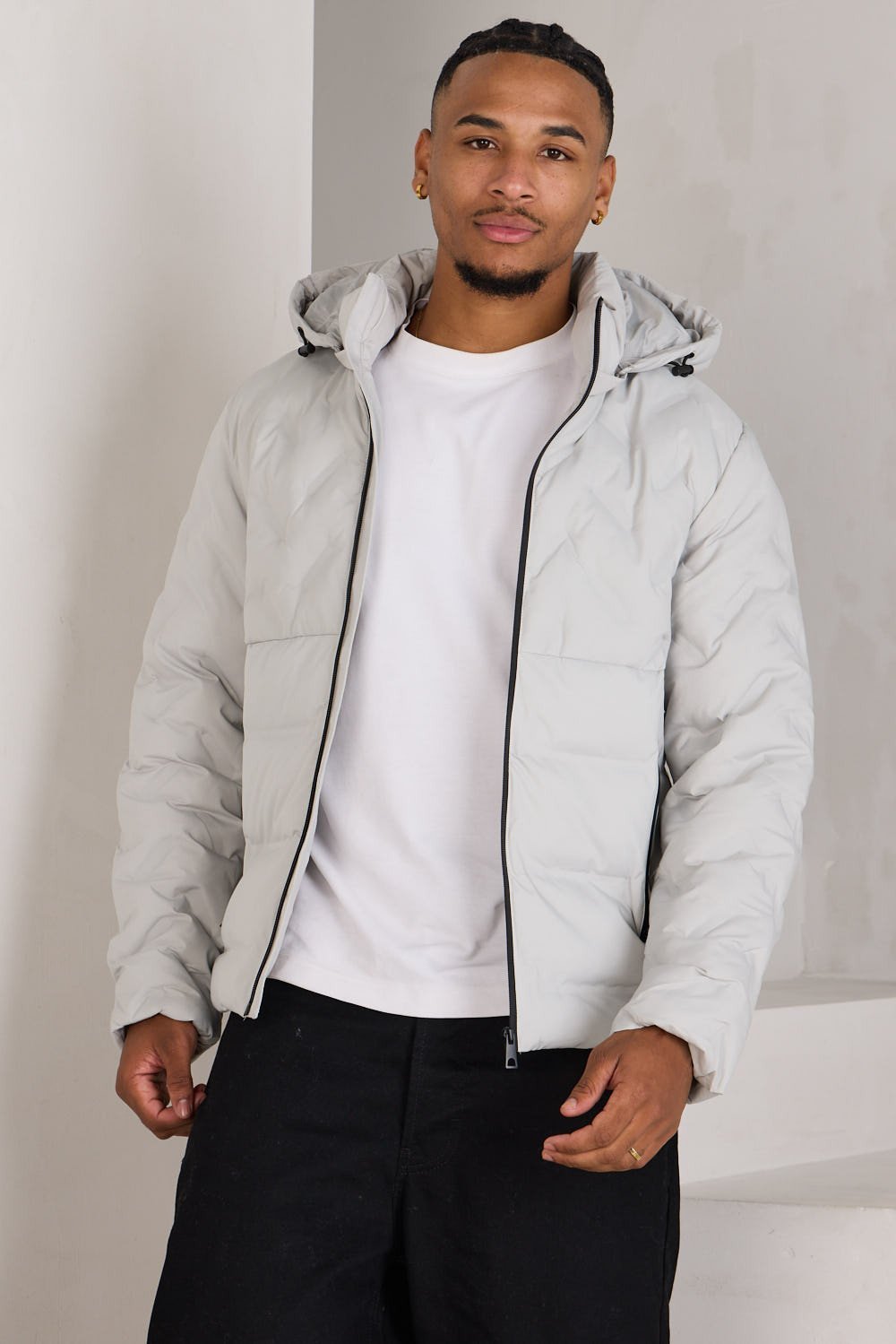 Grey chevron-quilted hooded puffer jacket