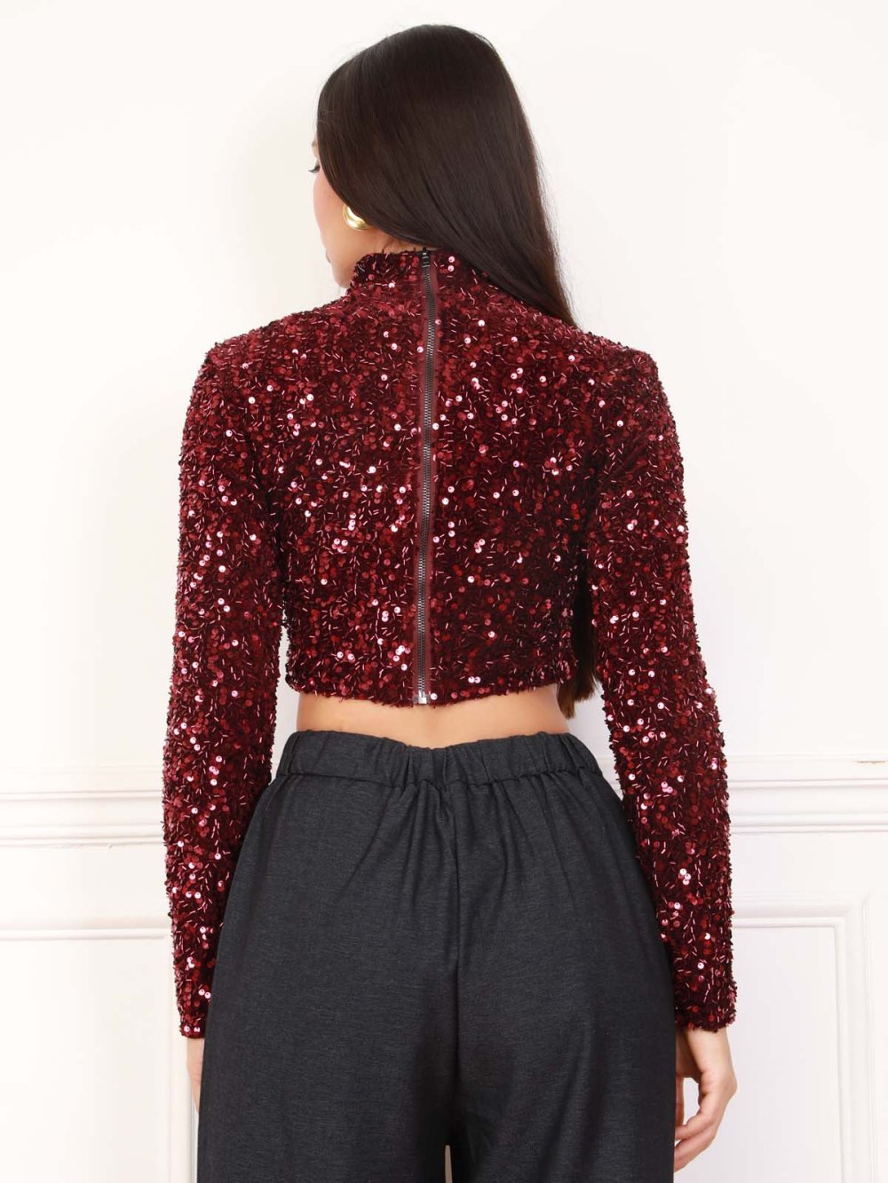 Crop top en velours à sequins et perles bordeaux