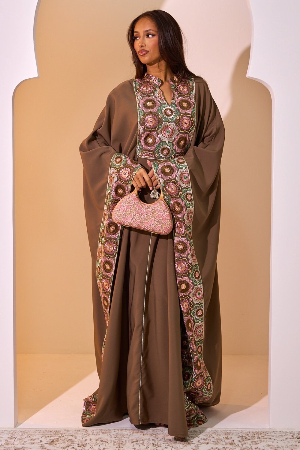 Abaya marron b wrud, paillettes w pompons