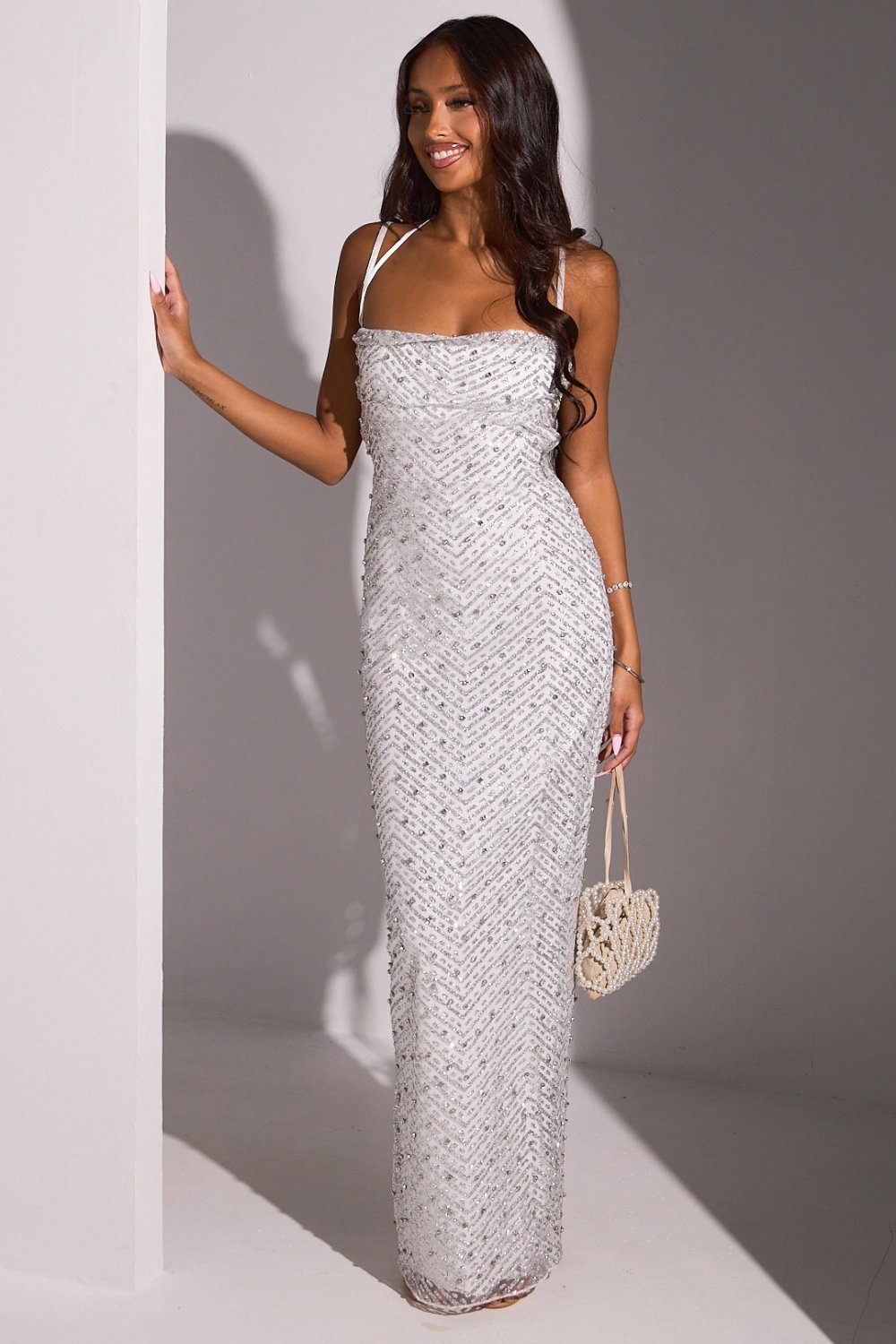 Robe longue bustier à clous et paillettes blanche