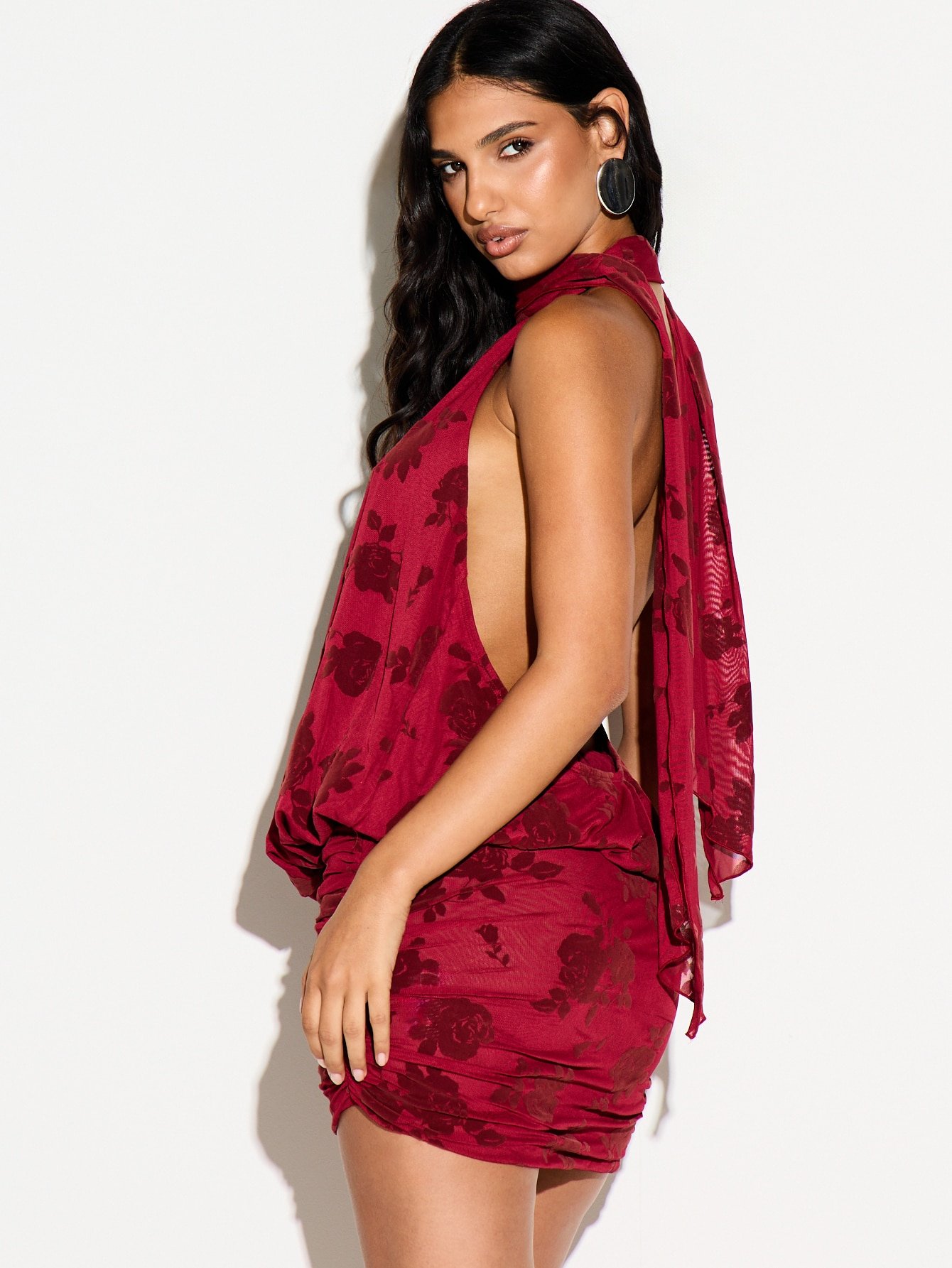 Robe Mini En Velours Floral Brûlé Avec Col Licou