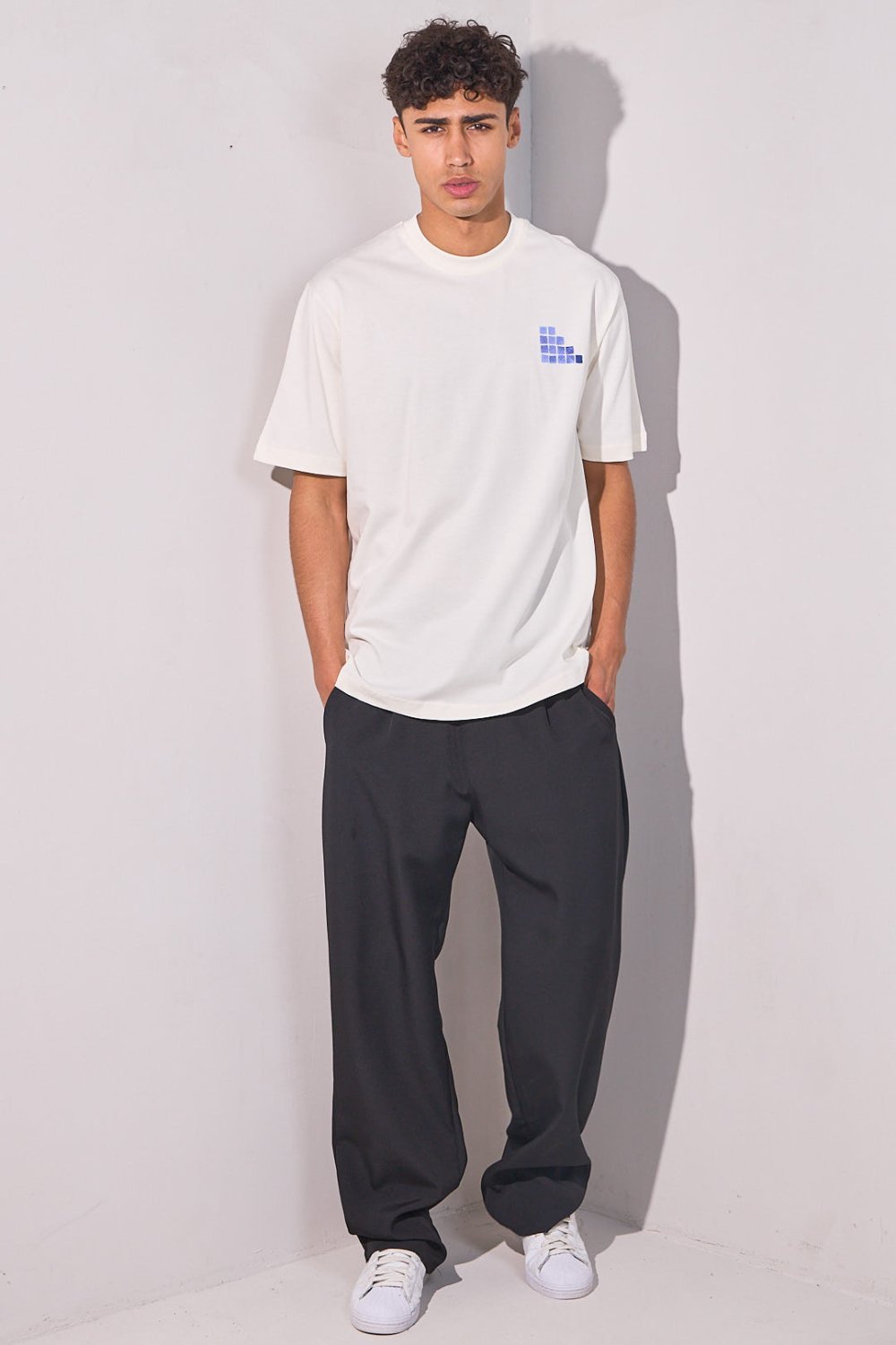 White oversized cube print t-shirt