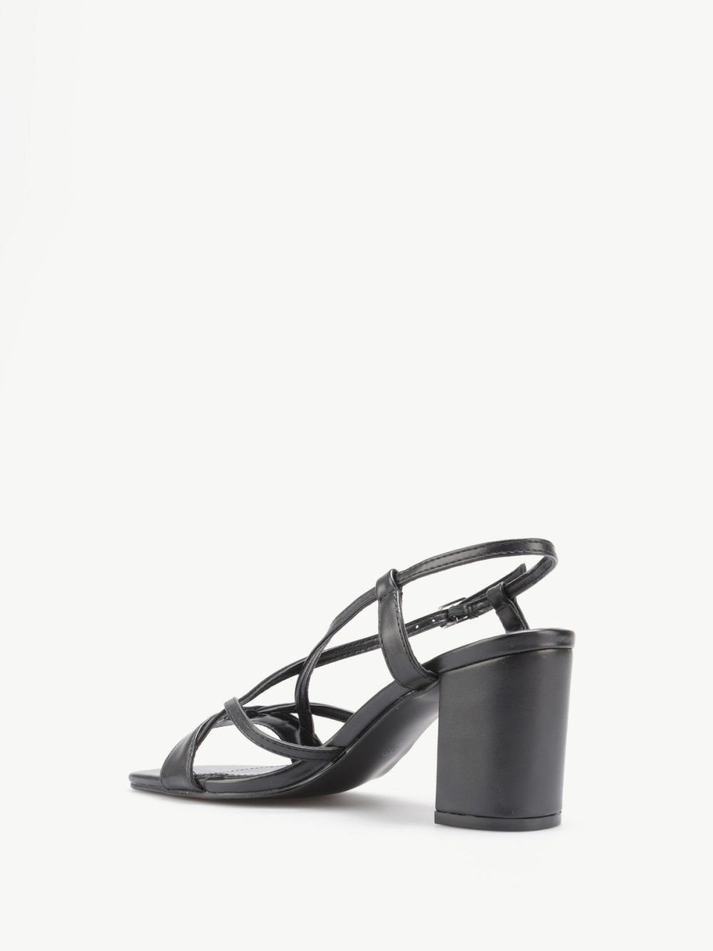Sandales à talon carré et brides croisées noires