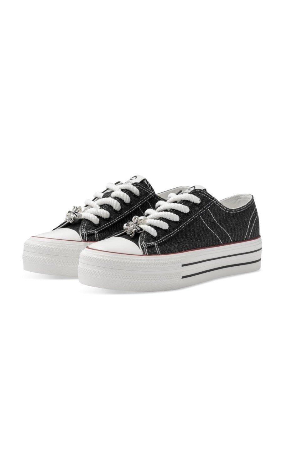 Black platform sneakers with contrast stitching