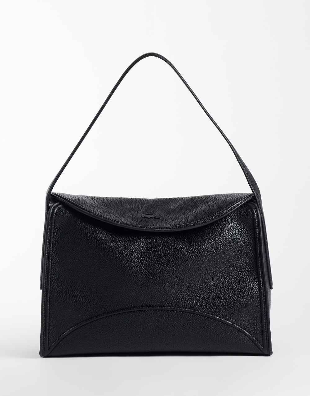 Flap shoulder bag in black