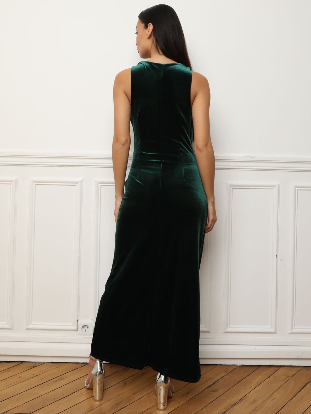 Robe twila velours col bénitier khdar