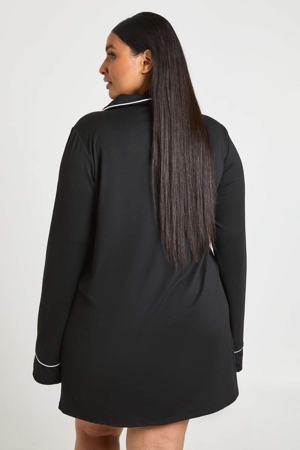 Black long-sleeve nightshirt - Plus size