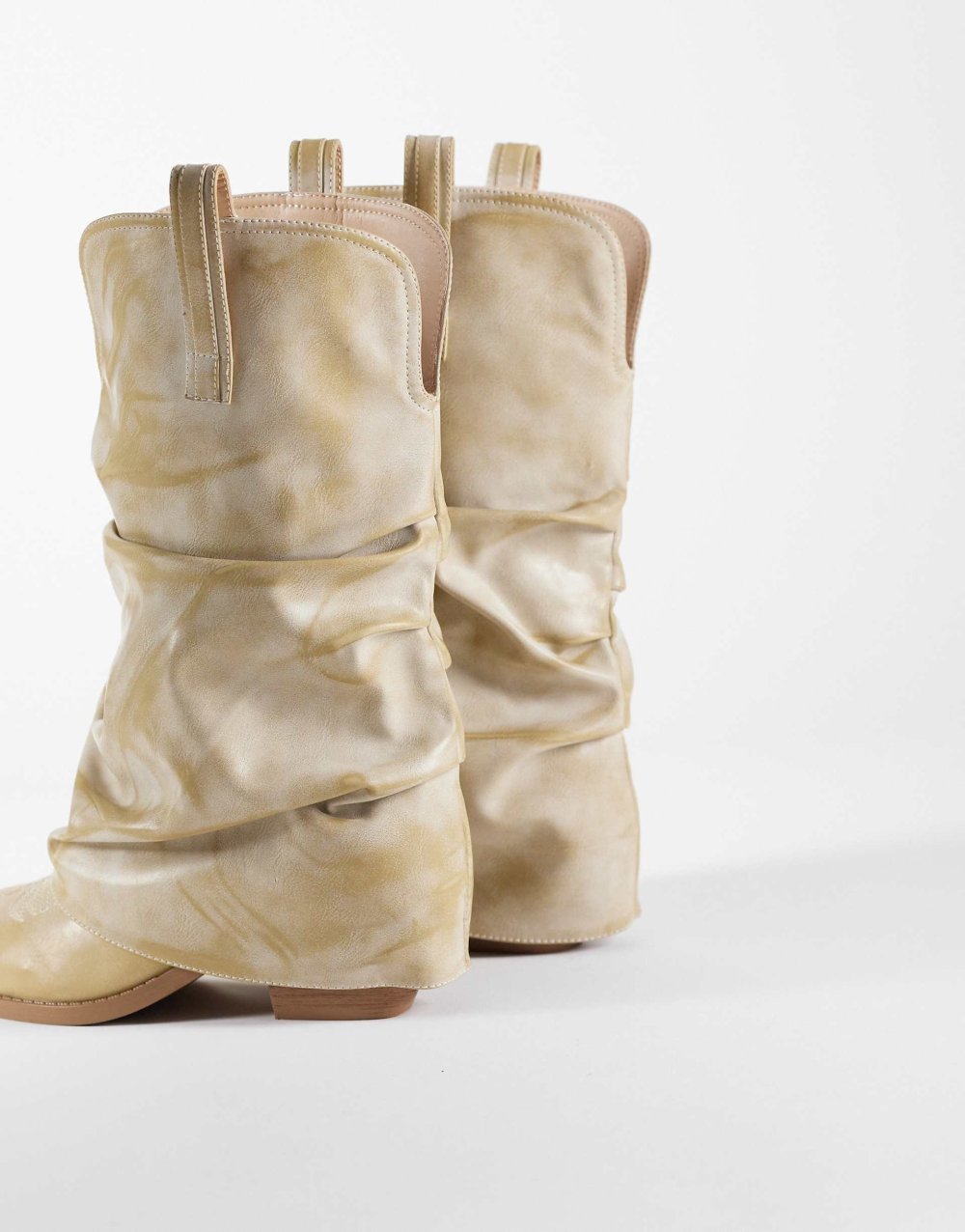 Bottines brodées à revers beige