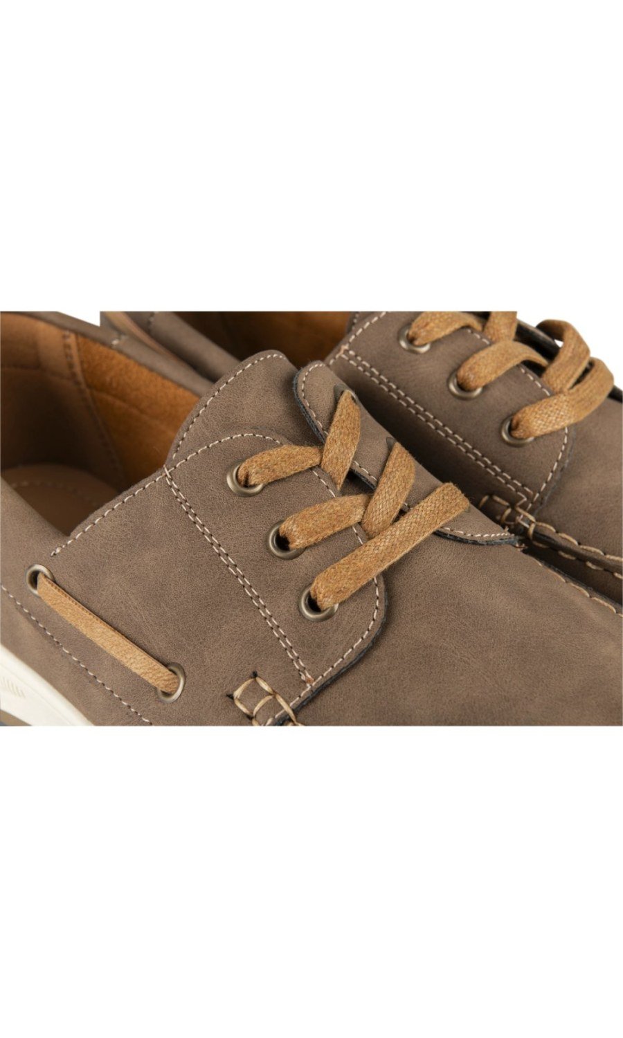 Chaussures bateau semelle blanche marron