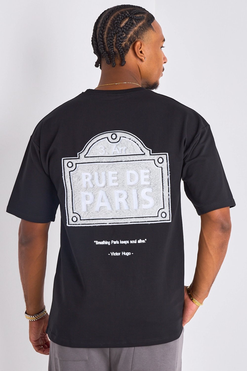 Black oversized “breathing paris” print tee
