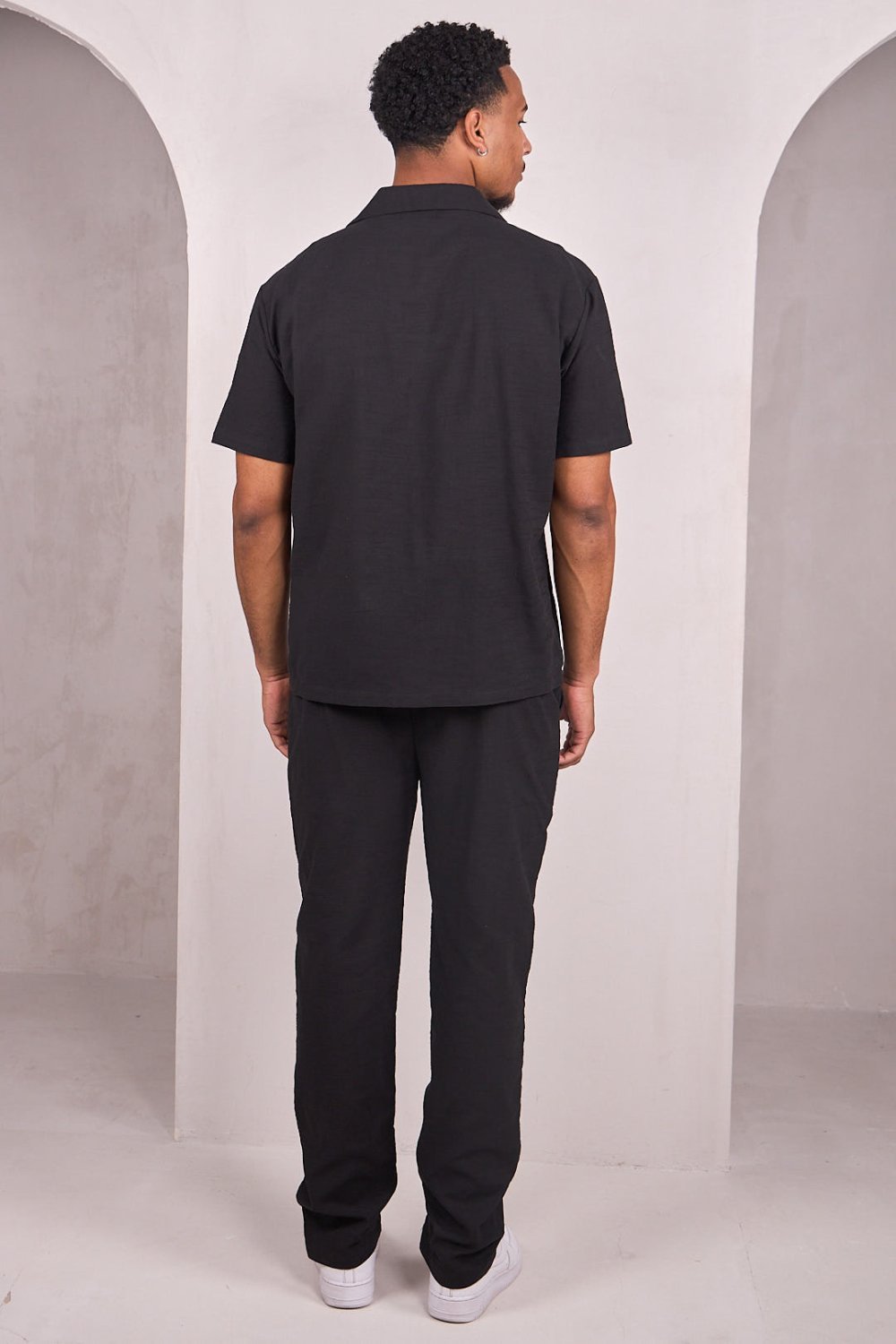 Black linen-look shirt and trousers set