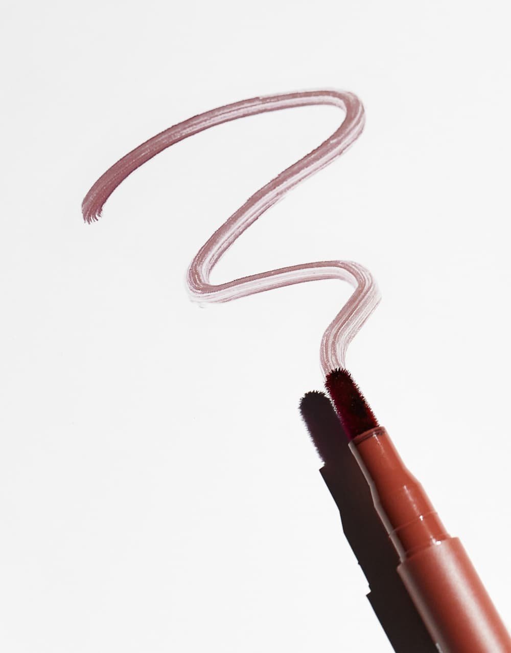 Gloss teinté contour des lèvres - Warm Brown