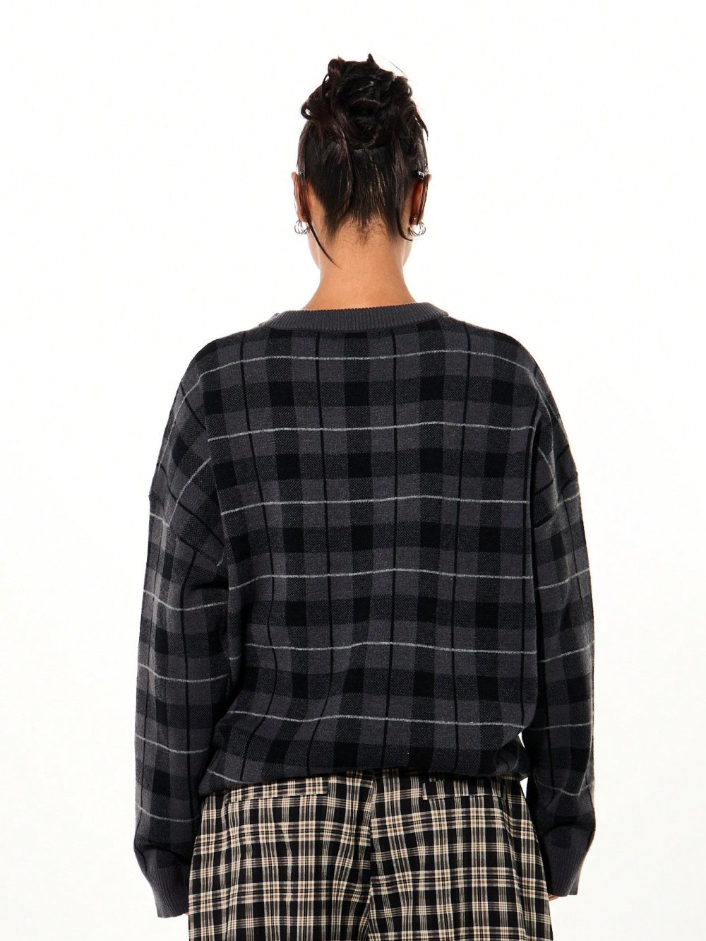 Pull oversize à carreaux noir
