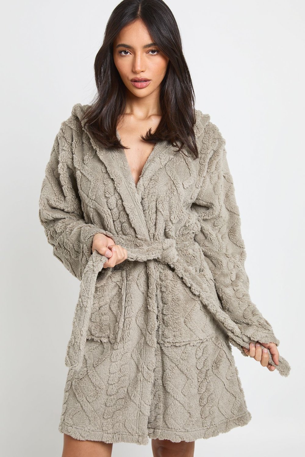 Robe de chambre courte en polaire à capuche
