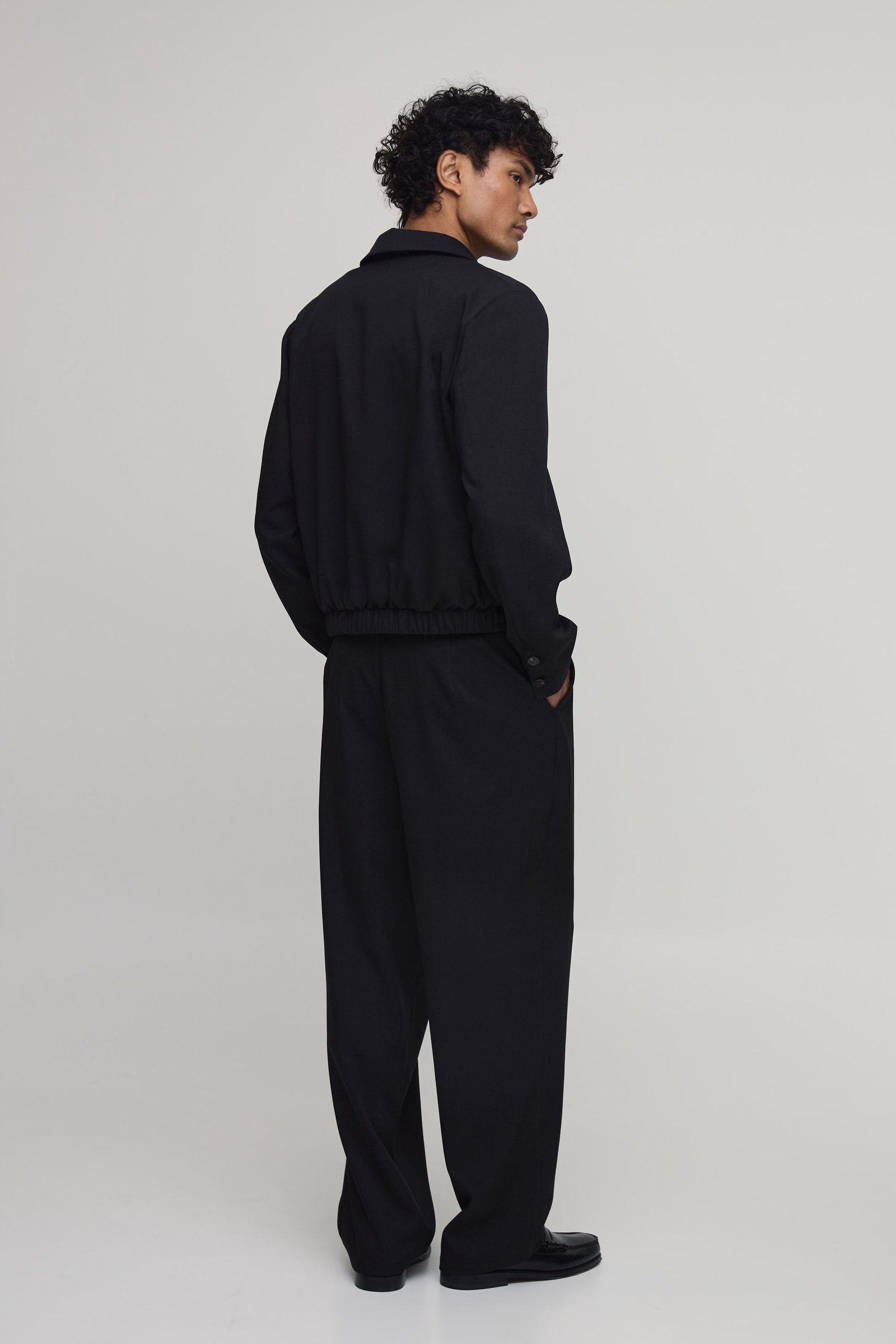 Pantalon de costume large à pinces
