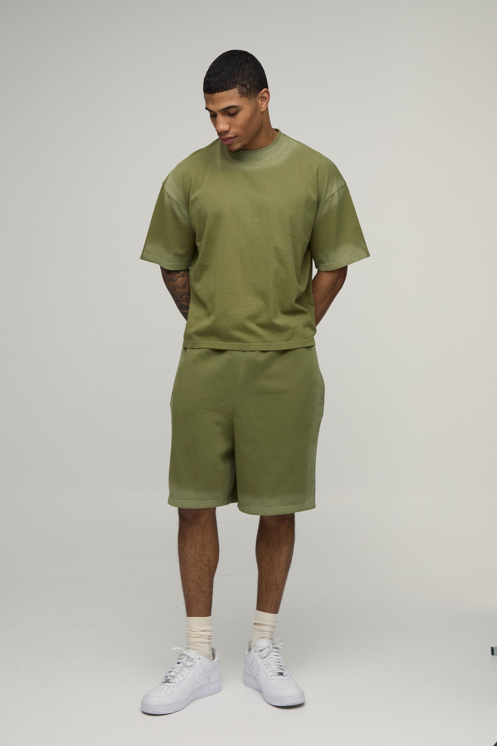 Ensemble t-shirt court délavé et short