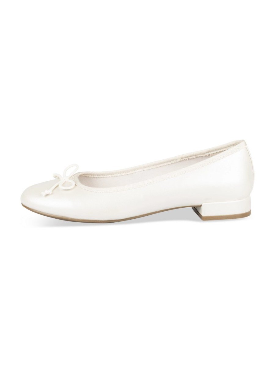 Silver bow ballerinas with low heel