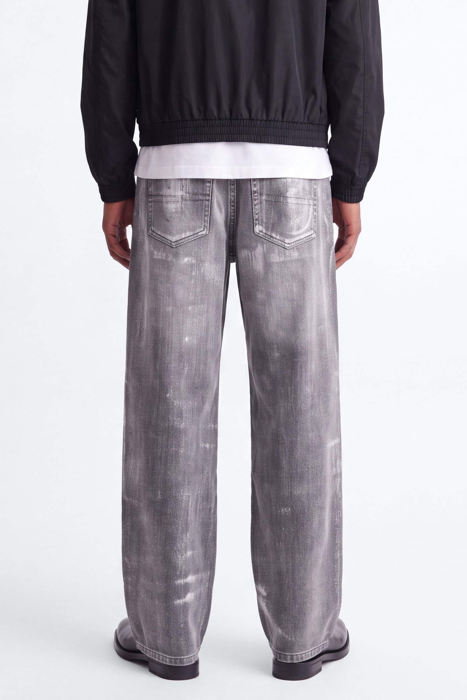 Studio Painted Washed Baggy Jeans