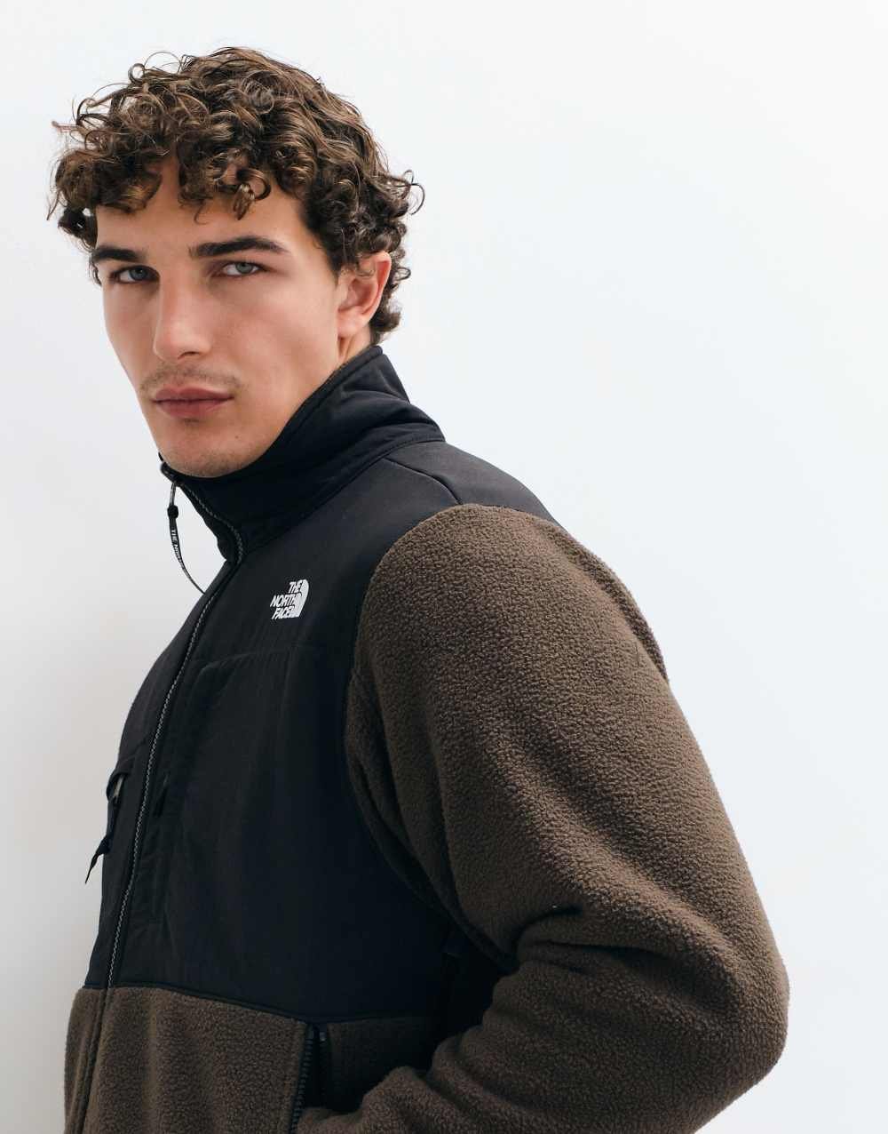 Retro Denali fleece jacket in brown and black