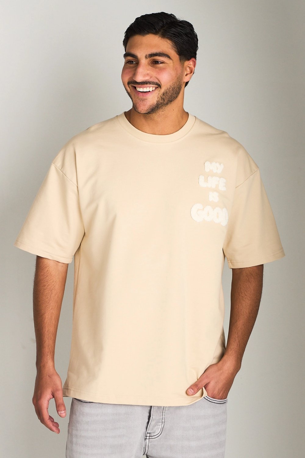 T-shirt brodé poitrine et dos beige