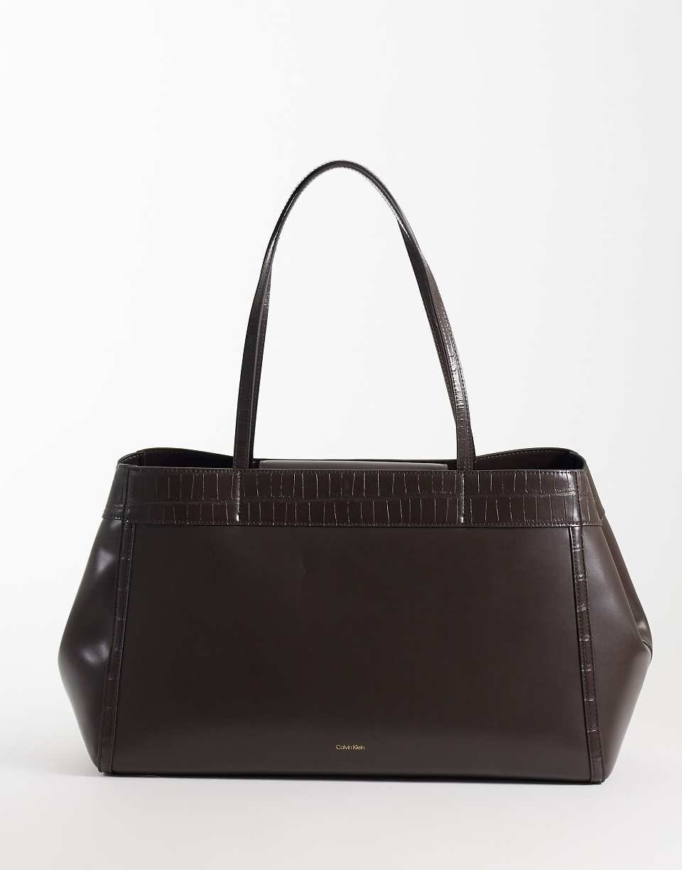 Large leather tote bag in chocolate brown