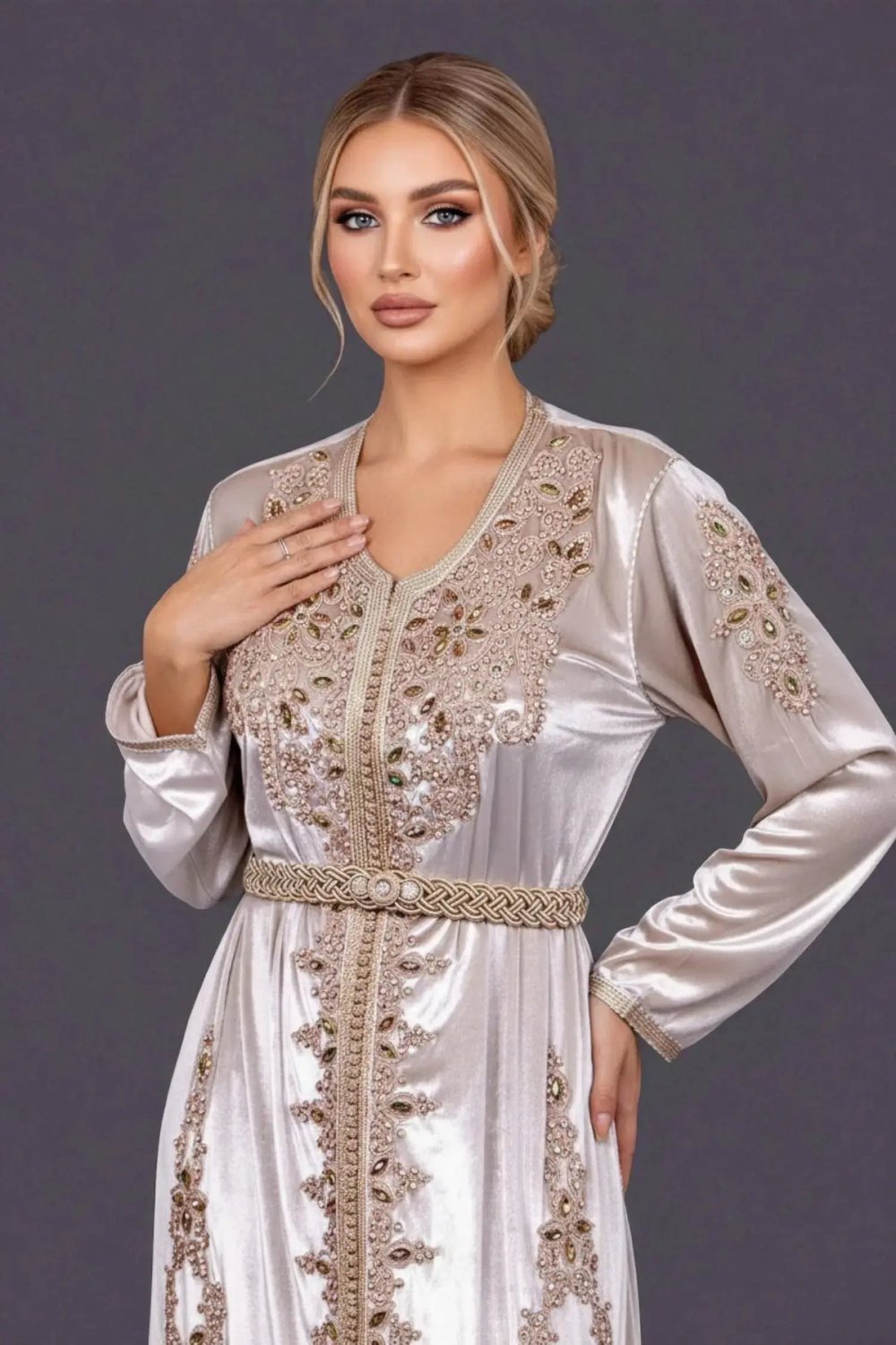 Caftan velours satiné champagne mtarz b dheb