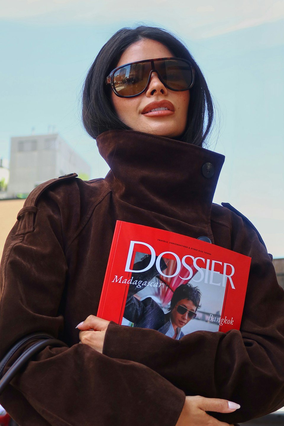 نظارات شمسية عريضة