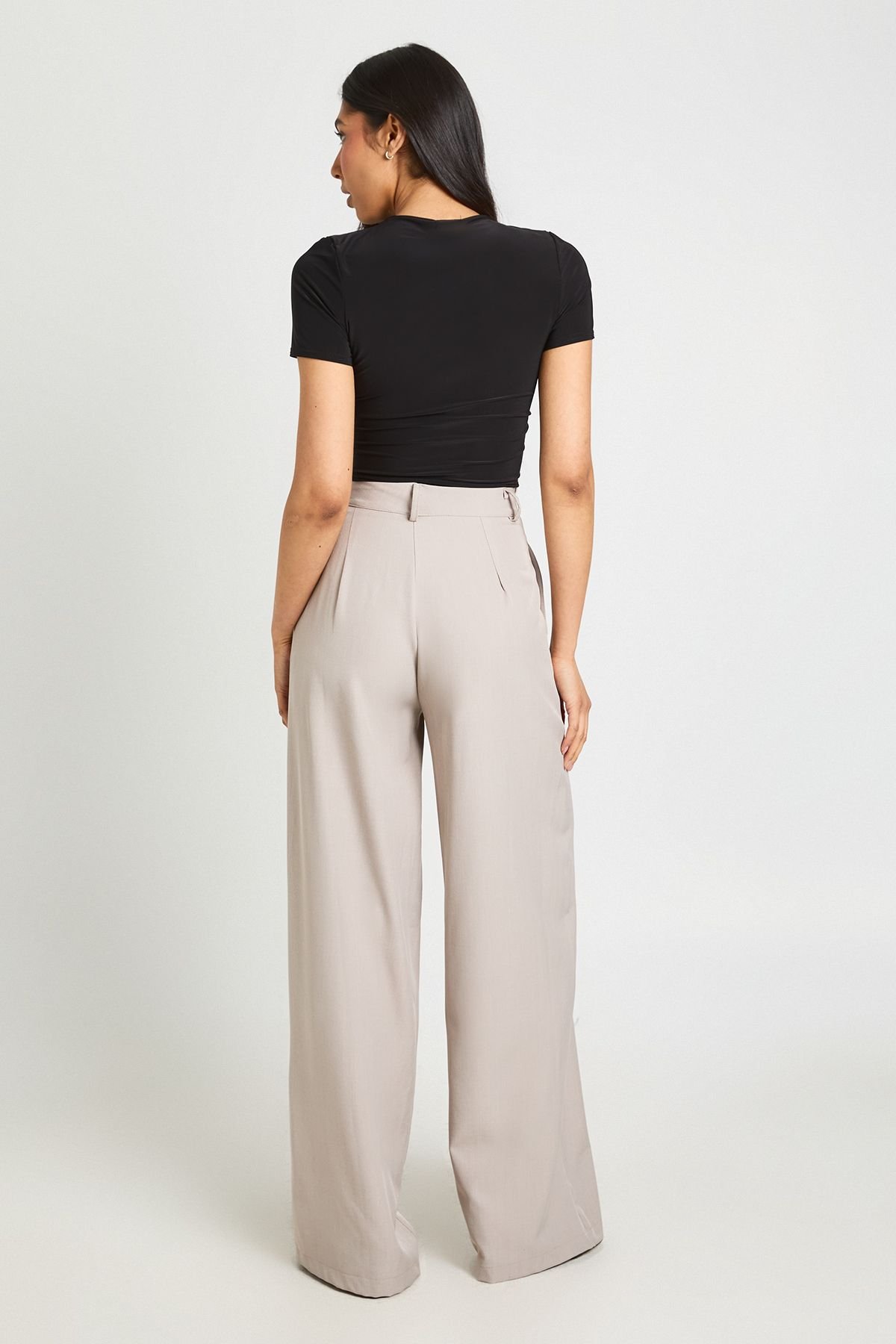 High-waisted straight-leg trousers - Tall