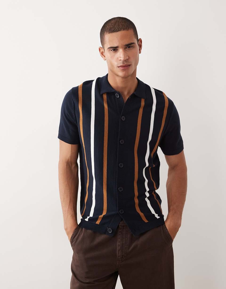 Chemise à rayures boutonnée à manches courtes en bleu marine