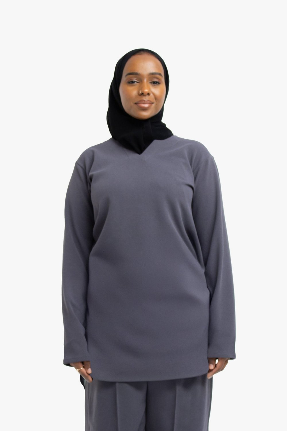 Haut long col V en crêpe scuba - Gris ardoise