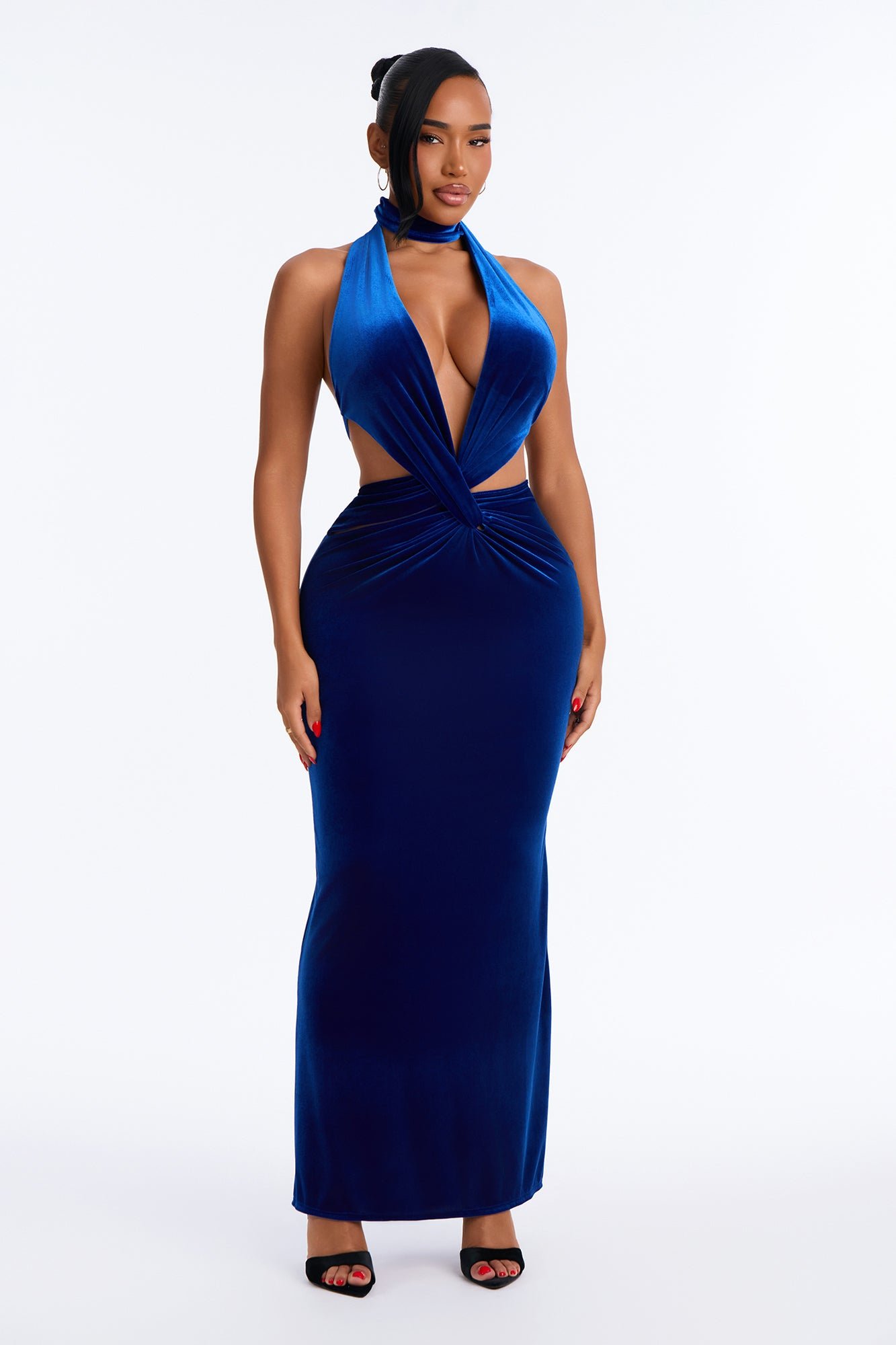 Robe Longue En Velours Dos Nu À Découpes