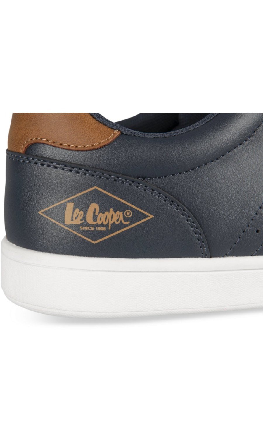 Baskets b khiyata f jnab bleu marine