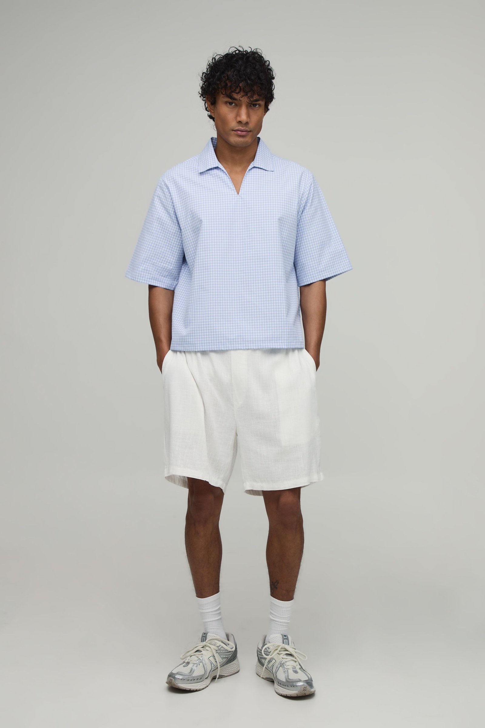 Oversized Boxy Fit V-Neck Check Poplin Polo