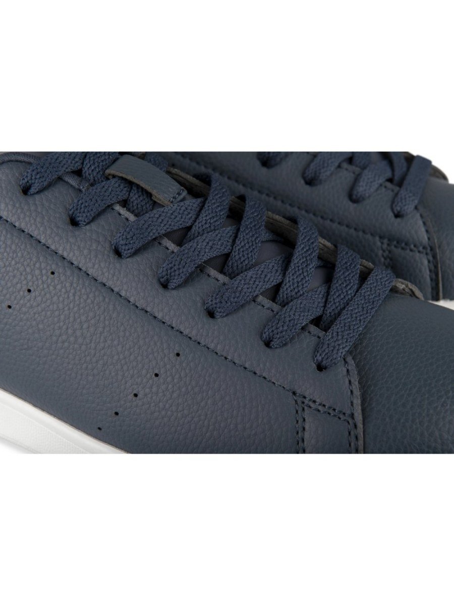 Baskets perforées talon blanc bleu marine